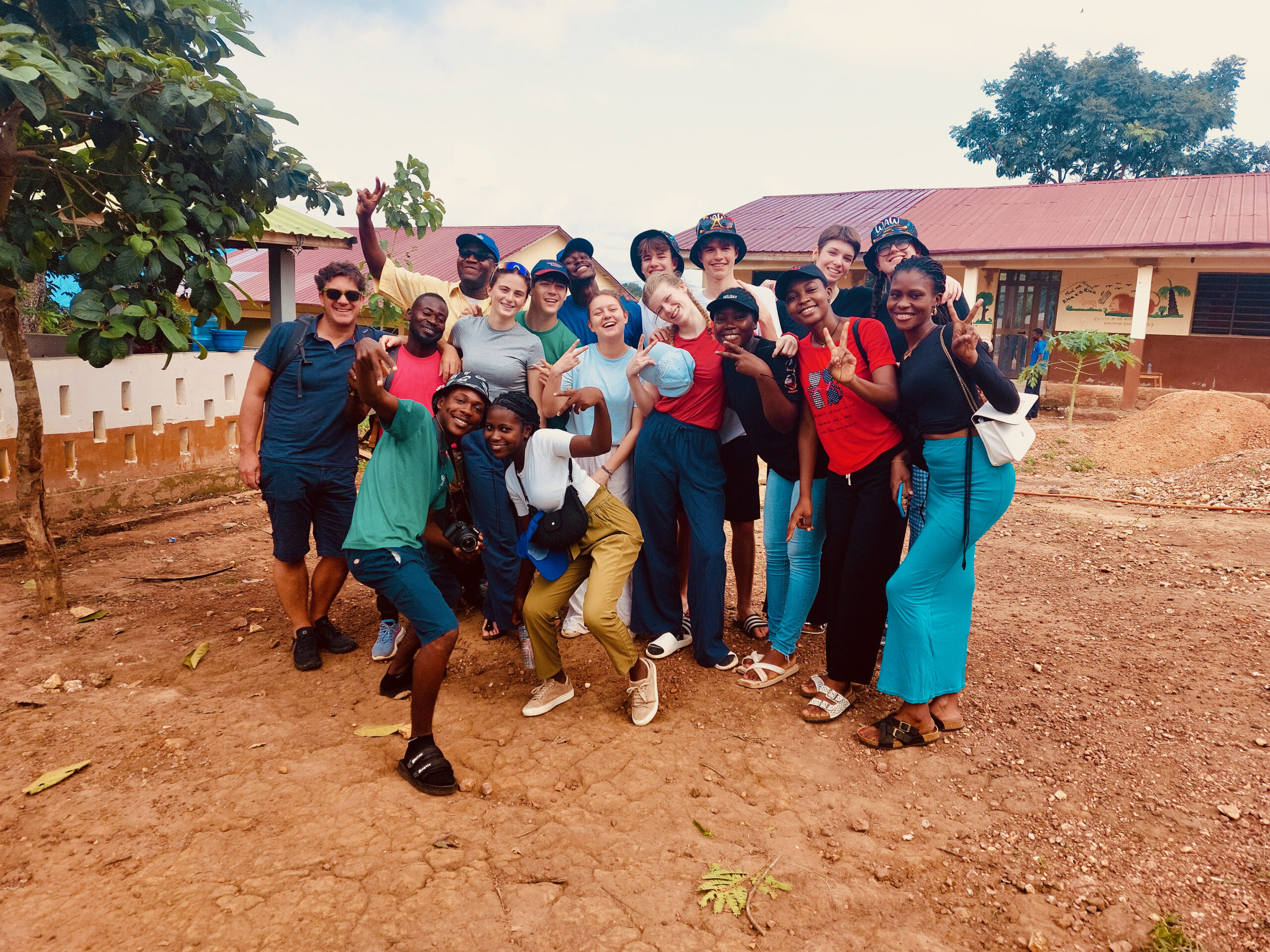 Saint-Joseph en projet de rencontre interculturelle au Togo - avril 2025 - Chimay au Togo, sous le signe du partage et de la danse