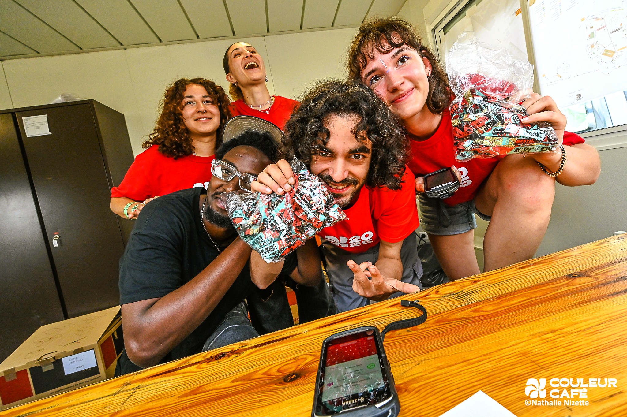 Gestion au top avec nos volontaires à Couleur Café - 2025 Gestion au top avec nos volontaires à Couleur Café - 2025