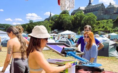 Quand le volontariat fait tourner le camping d’Esperanzah!